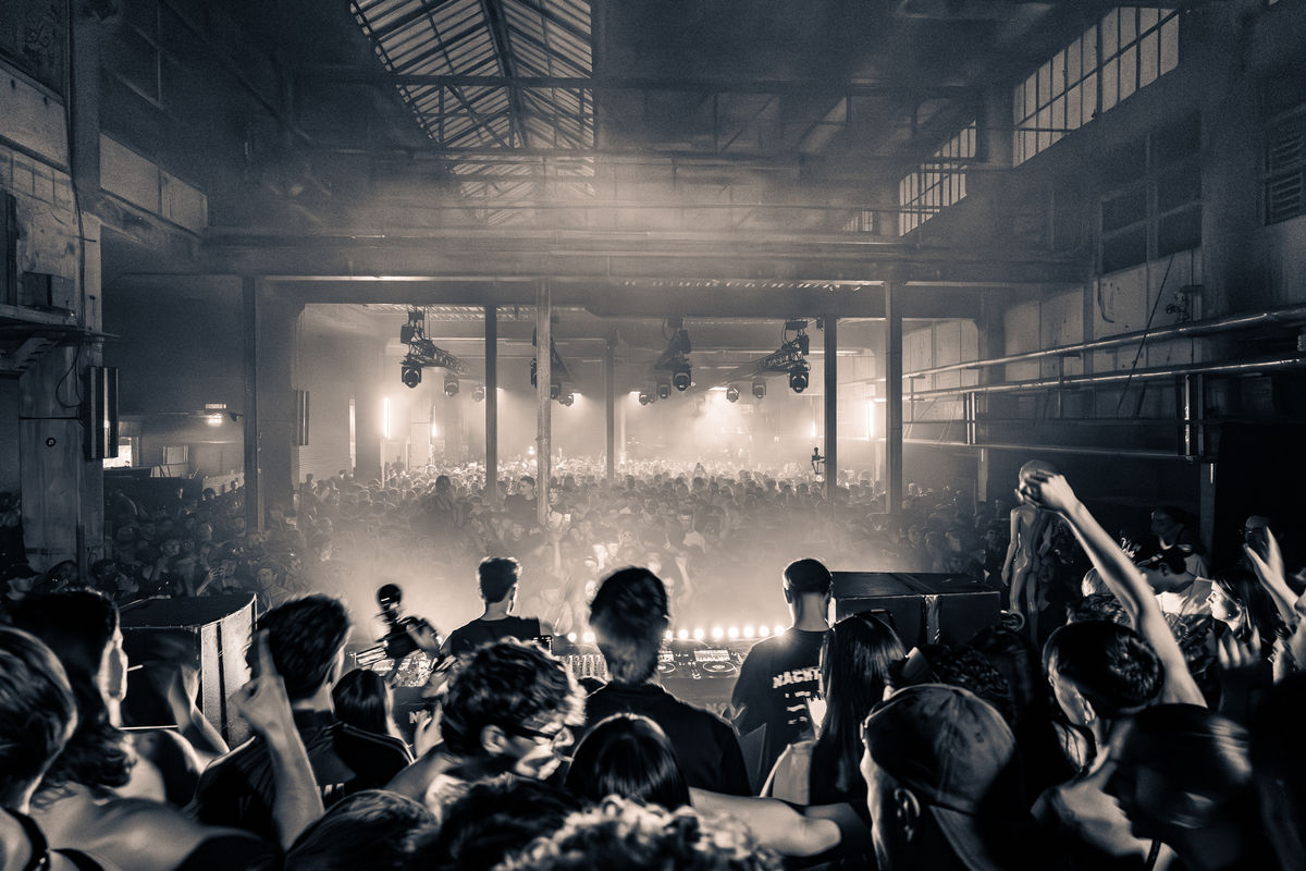 Loading... just a sec